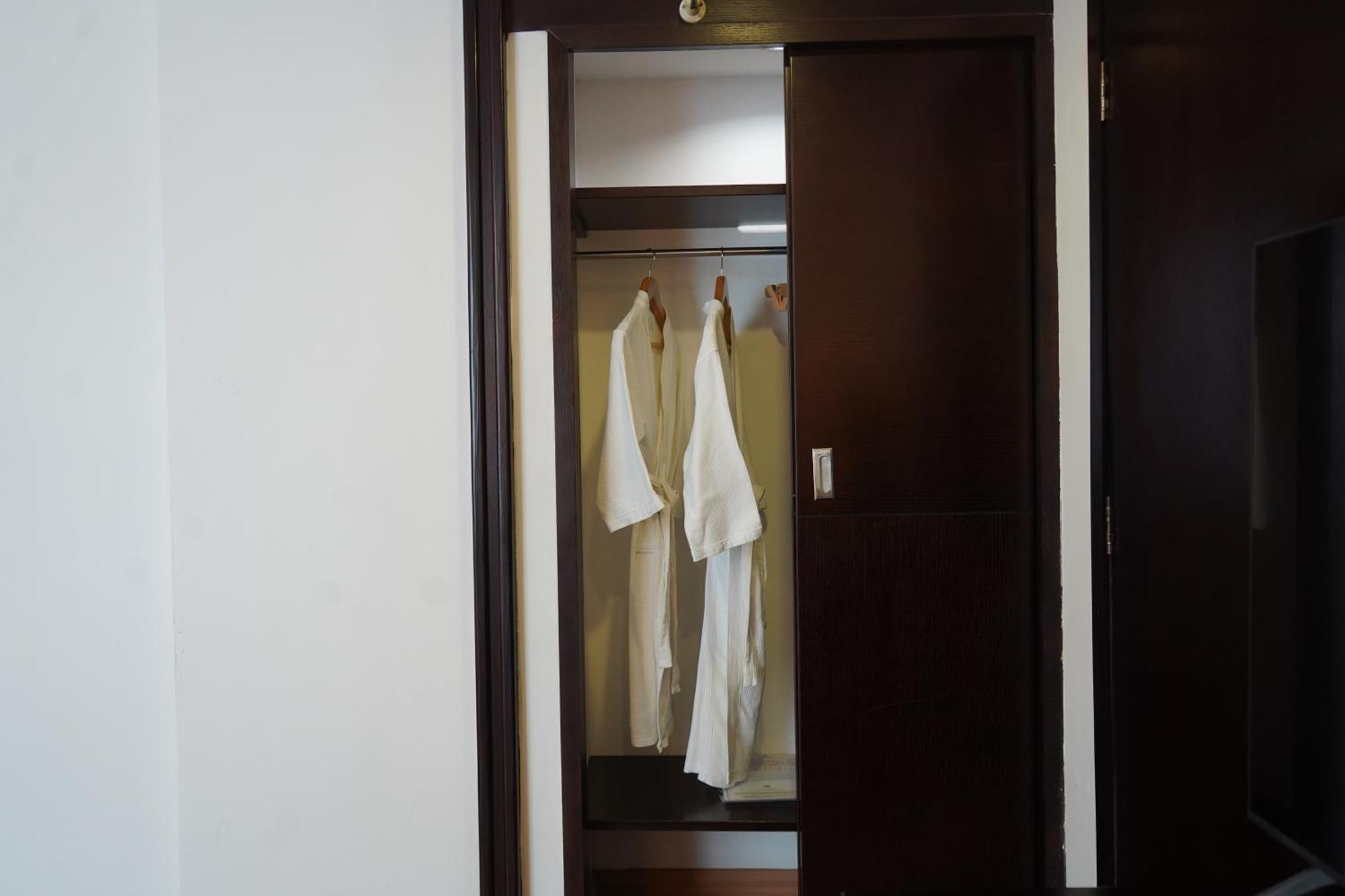 Bao Son International Hotel Hanoi Exterior photo