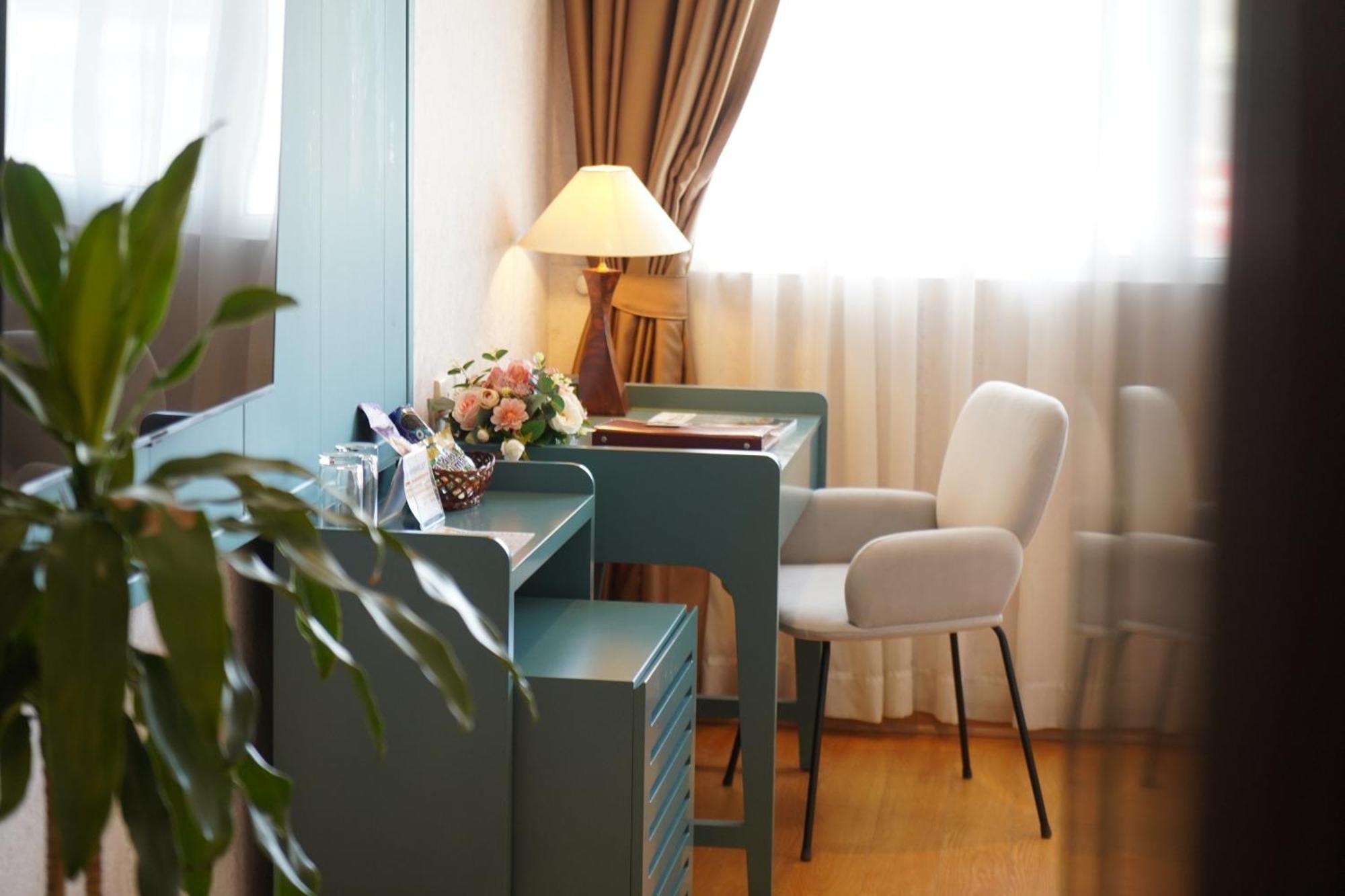 Bao Son International Hotel Hanoi Exterior photo